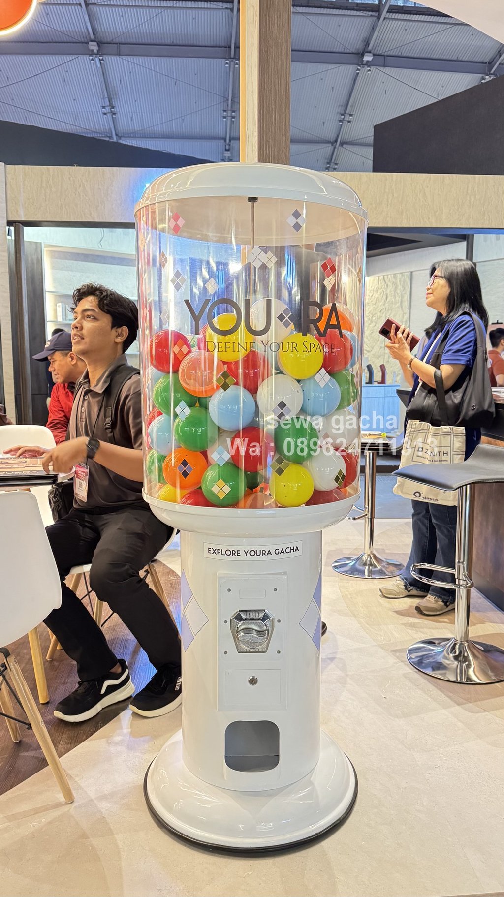 rental mesin gachapon