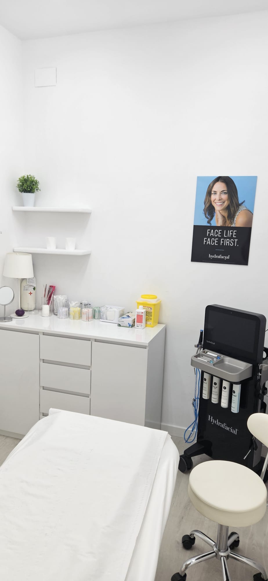 Sala de tratamientos de la Clínica de Medicina Estética Dra. Beatriz Orta en Vitoria-Gasteiz