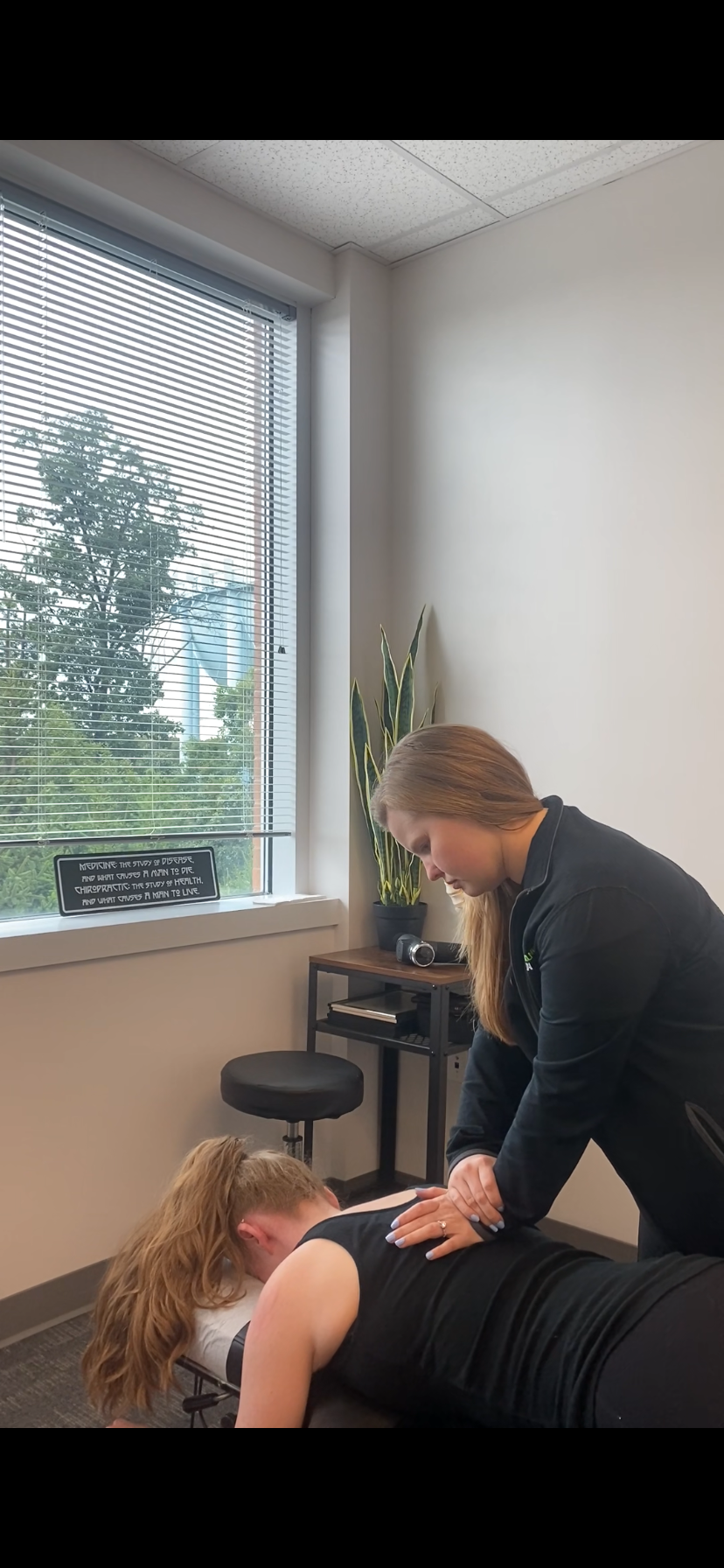 A chiropractic adjustment at the wellness way leesburg