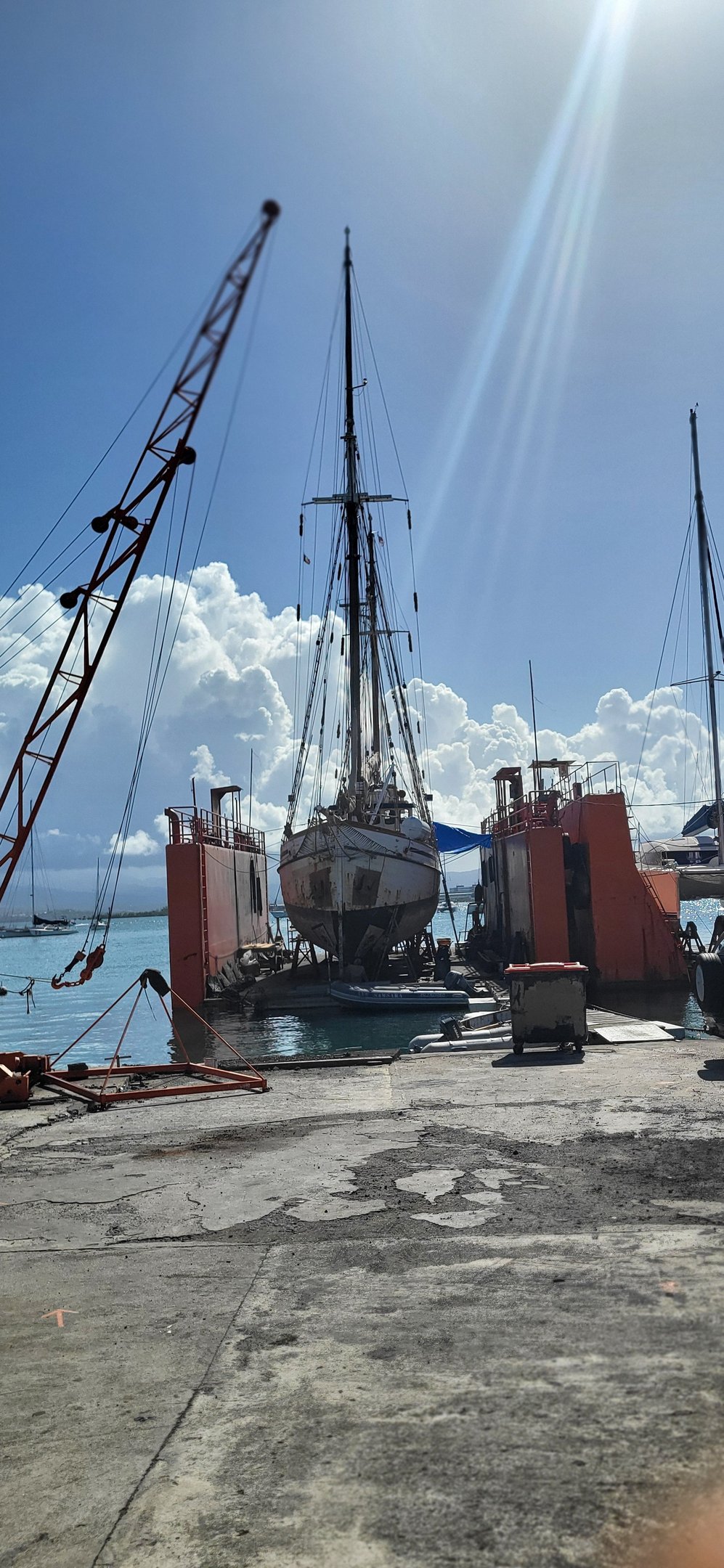réseau jeunes : sortie sur un chantier navale à Darbousier