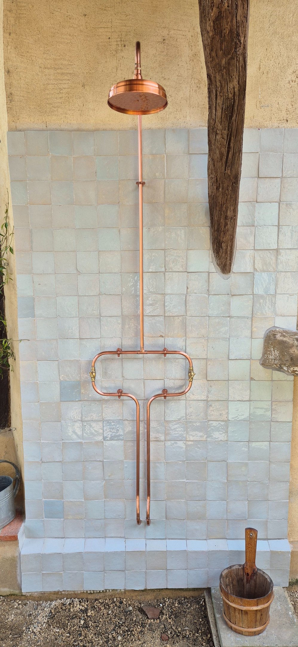 douche extérieure, douche piscine, création design, douche cuivre, création sur-mesure