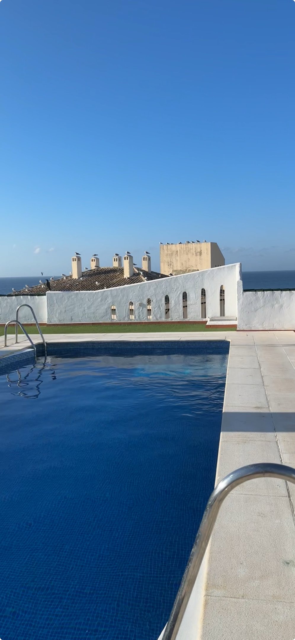 Swimming pool roof top