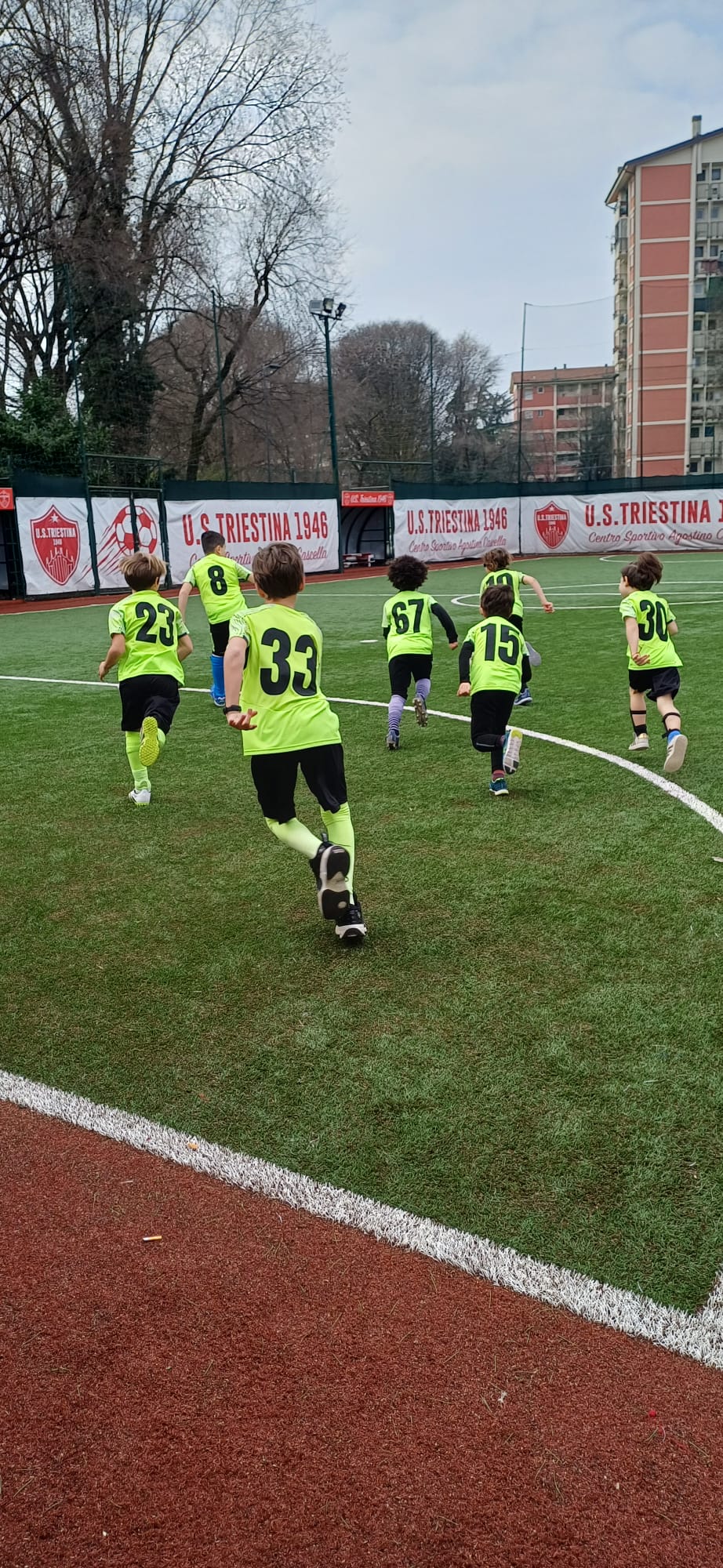 Scuola calcio san siro la Jurassic Sport scende in campo