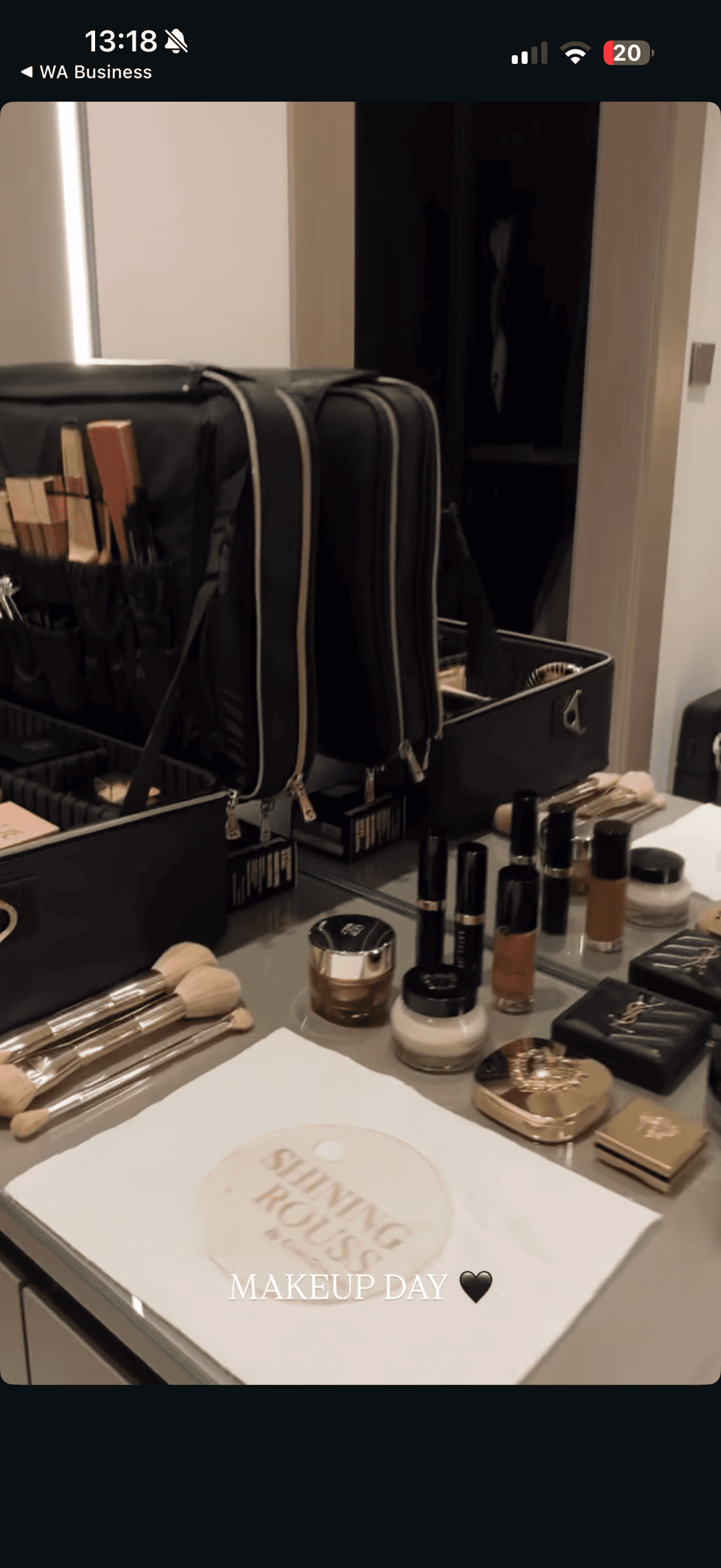 Novia con maquillaje profesional para boda religiosa