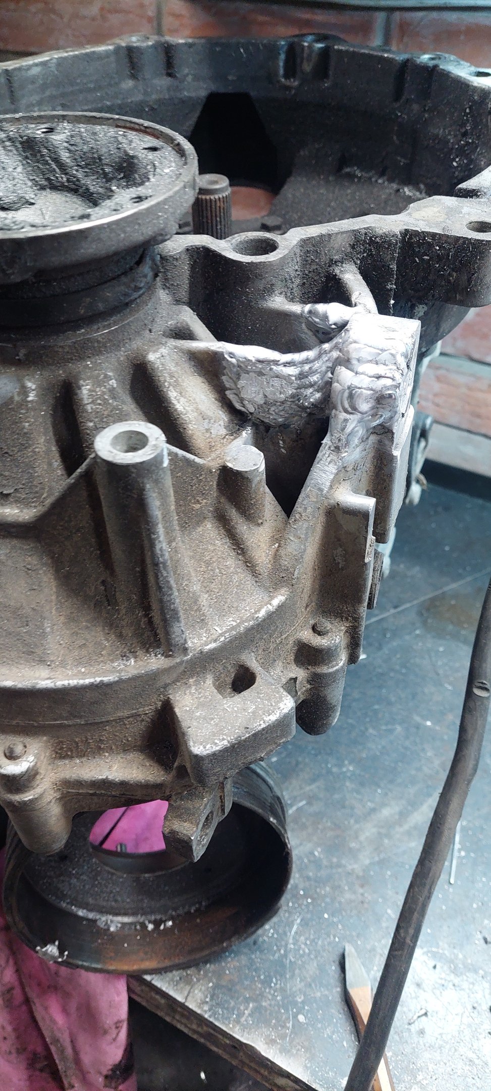 Reparacija i navarivanje zvona menjača putničkog programa