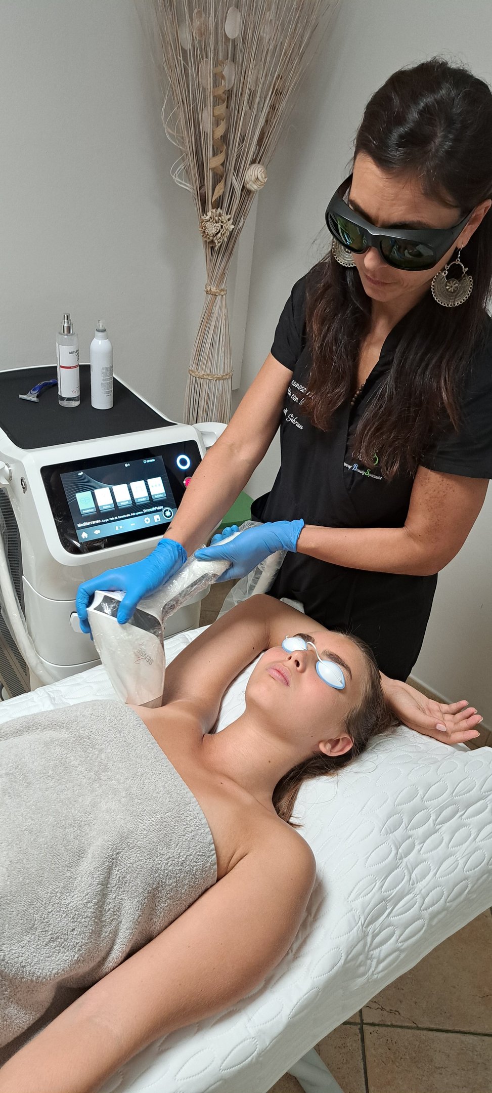 Epilazione laser al diodo ascelle con trattamento professionale in centro estetico