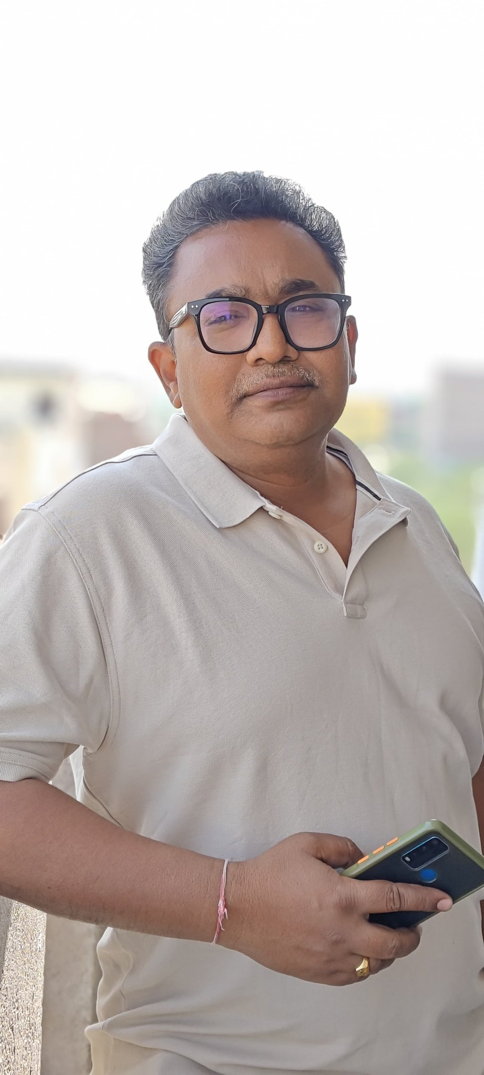 "Sri Digital Solutions marketing expert - experienced digital marketing professional".