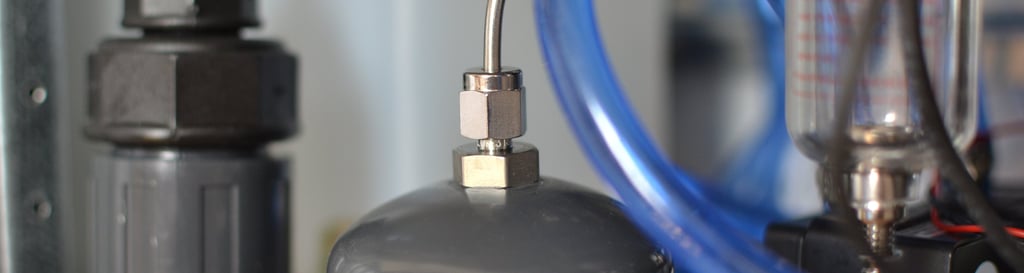Interior del generador de gas trazador