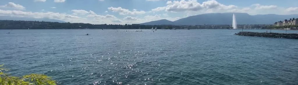 Geneva lake water fountain, jet d'eau de Genève, Salève