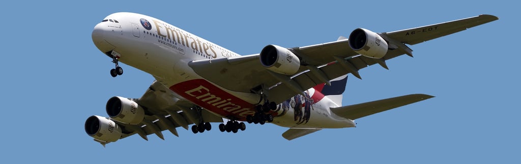 Fotografía de un Airbus A380 en vuelo