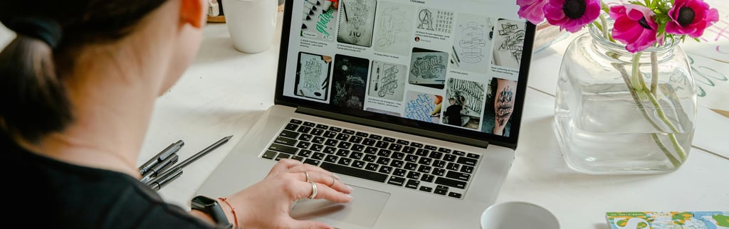 DigiCroiX Solutions Why Does Your Business Need a Custom Website?