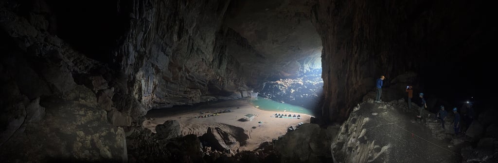  A pano photo of Hang En cave, ke bang national park Vietnam