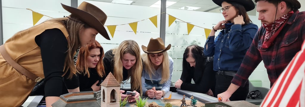 stalo žaidimas, escape room, protmūšis ir RPG