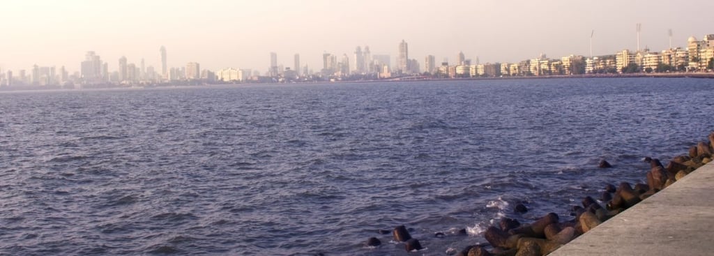 Pôr do sol na Marine Drive, passeio em Mumbai — o que fazer em Mumbai