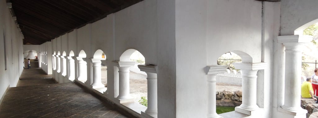 Dambulla Temple walk way