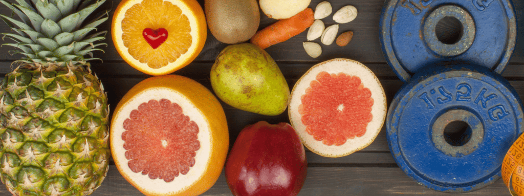 fruits avec haltères de musculation