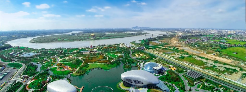 China well know history Geography Humanities Economy Top of China