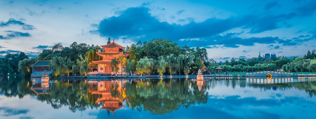 China well know history Geography Humanities Economy Top of China