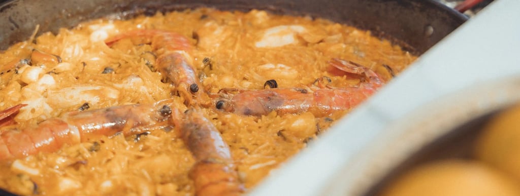 Paella espagnole aux fruits de mer, spécialité du restaurant Playa Amor à Leucate
