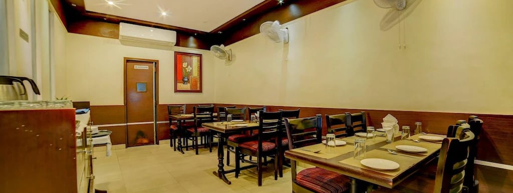 hotel in meerut railway station
