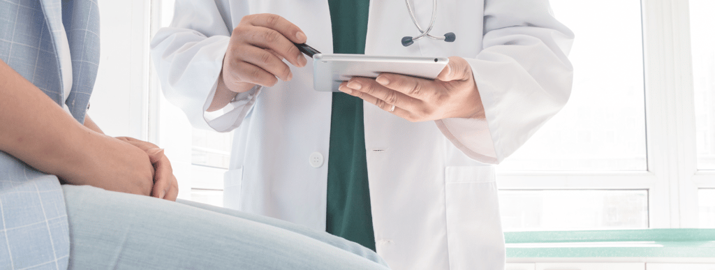 Negligencia médica en casos de torsión