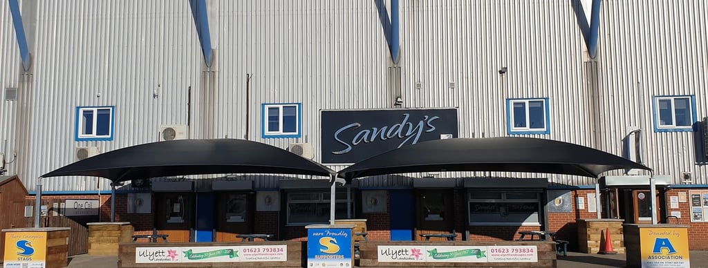 SSA sponsored canopies outside Sandys bar
