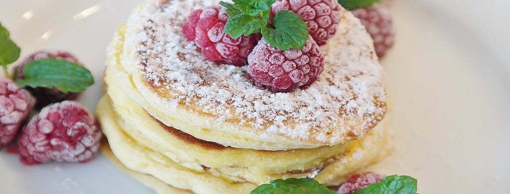 Pancakes with sugar icing and Strawberry