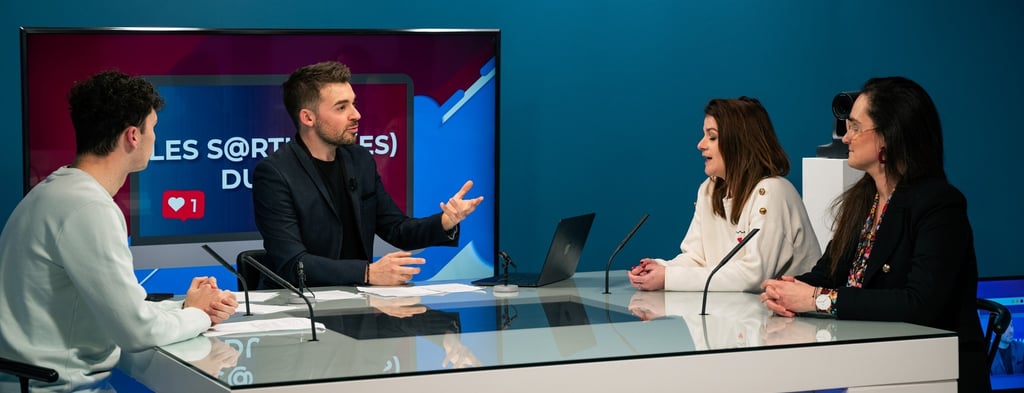 Plateau de télévision LMtv Sarthe situé au Mans en Sarthe émission Sarthois du web Aurélien Cailloce