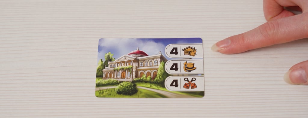 Pirštas rodantis į turto kortą