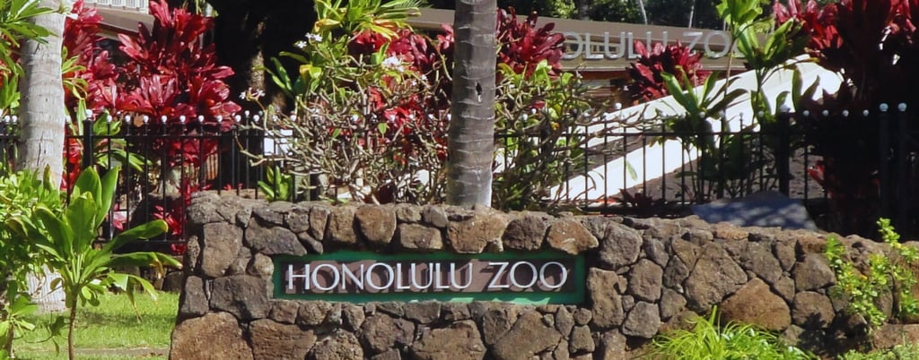 foto da placa do honolulu zoo no hawaii