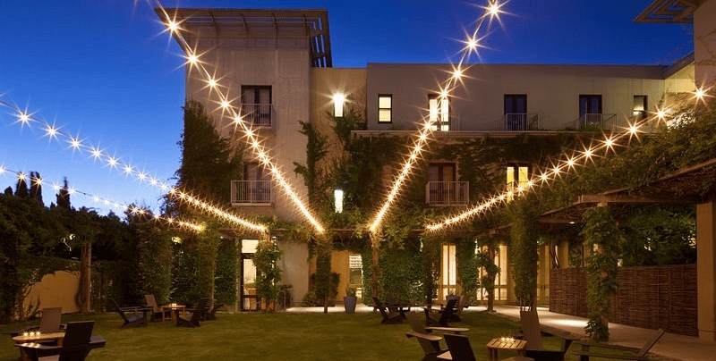 Relaxing Night at Hotel