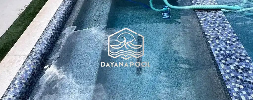kolam renang indah buatan dayanapool dengan finishing mozaik