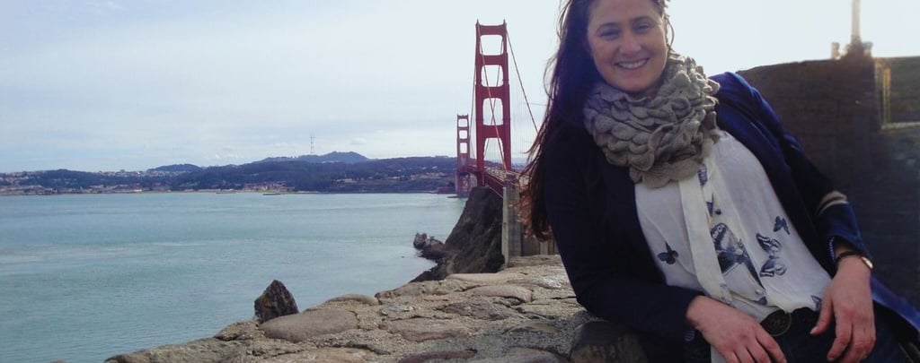 Autora na Golden Gate bridge, São Francisco.