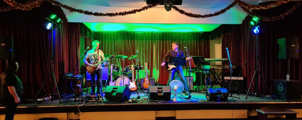 The Dodgers - Rock/Pop covers band Banbury
