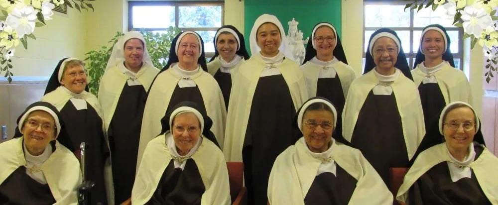Carmelite nuns' community photo.