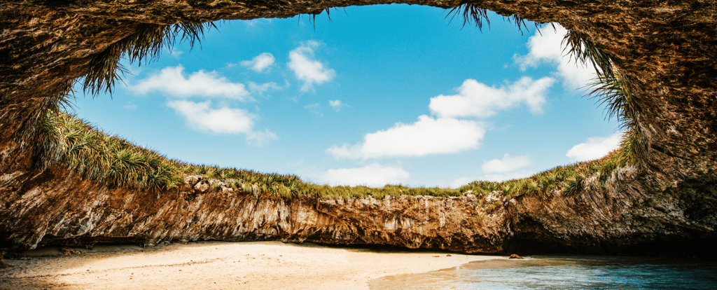 Praia Escondida nas Ilhas Marieta, México.
