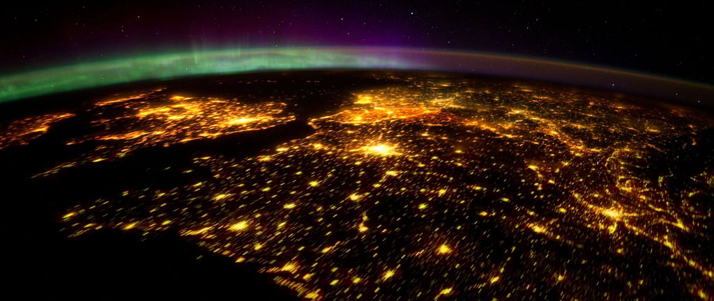 Photo de l'Europe de l'Ouest prise de nuit depuis l'ISS