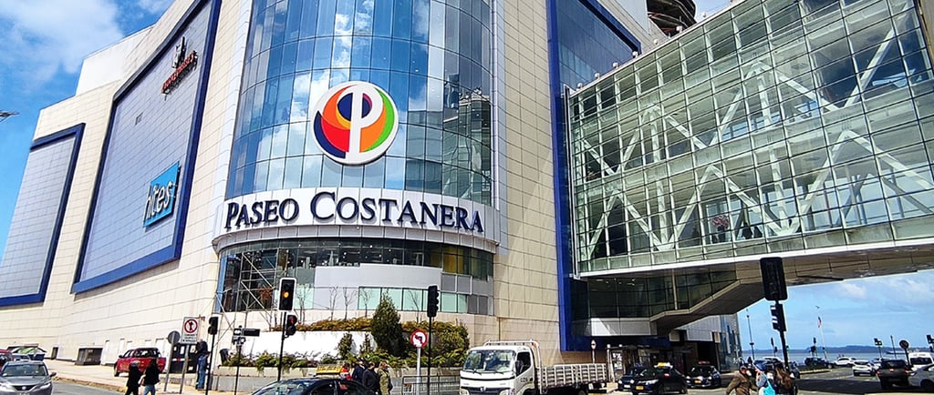 Mall Paseo Costanera - Grabado de patentes en piso -1