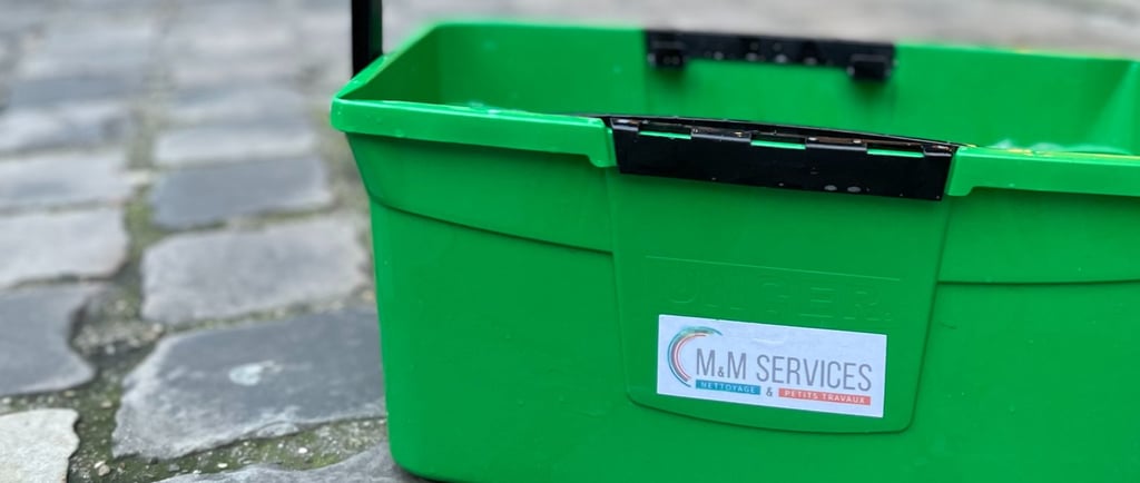 seau de nettoyag de vitres rouen nettoyage m&m Services pro