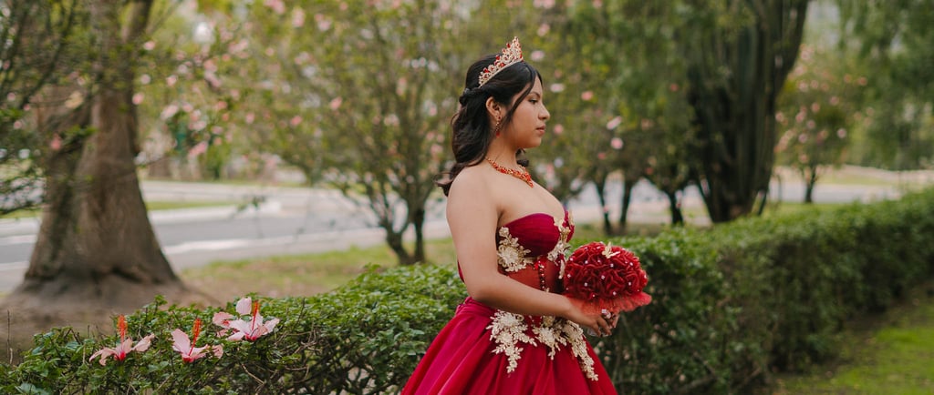 Sesión de fotos para quince añera en Quito, Mitad del Mundo