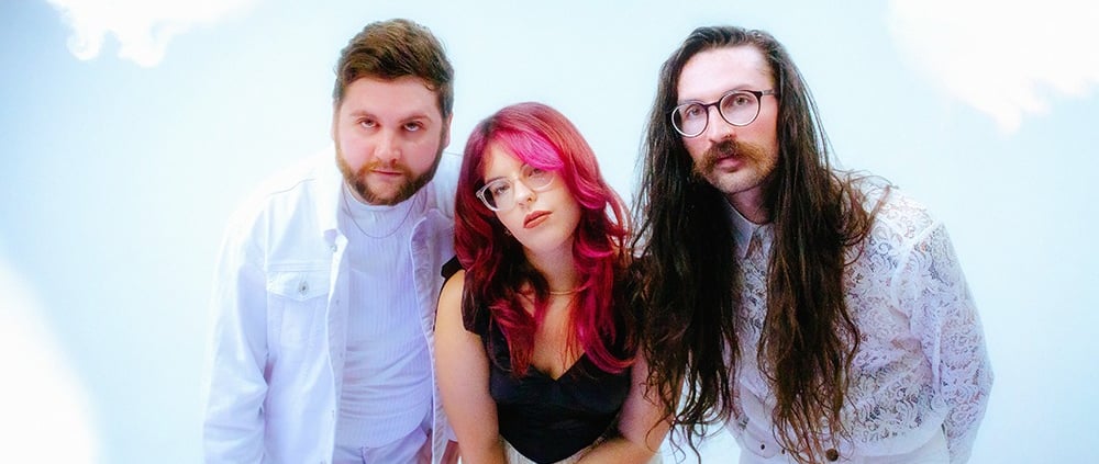 glimmers release new music video for 'Back to Hell'