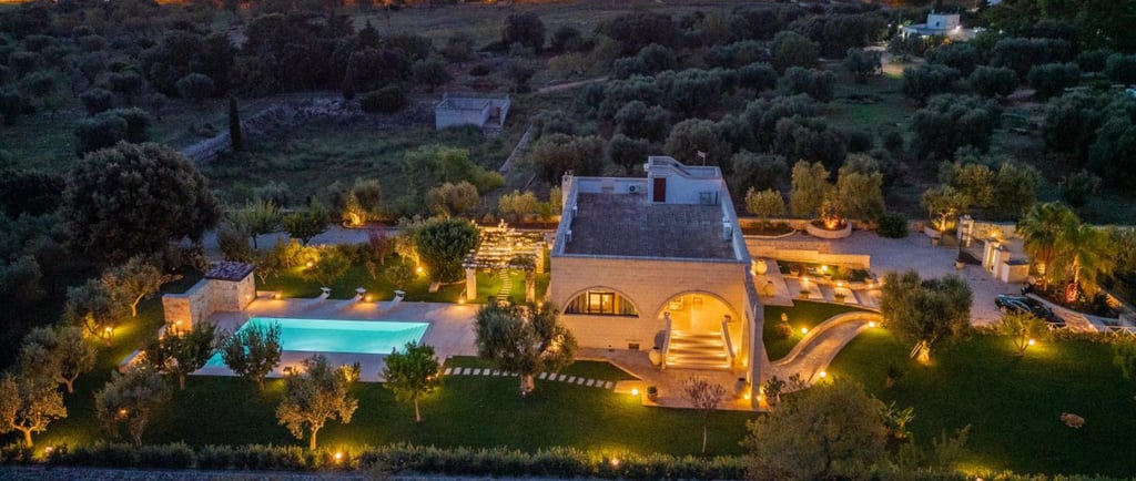Villa venue for weddings curated by Francesco Margaretini