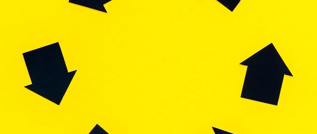 a circle of arrows pointing to the left