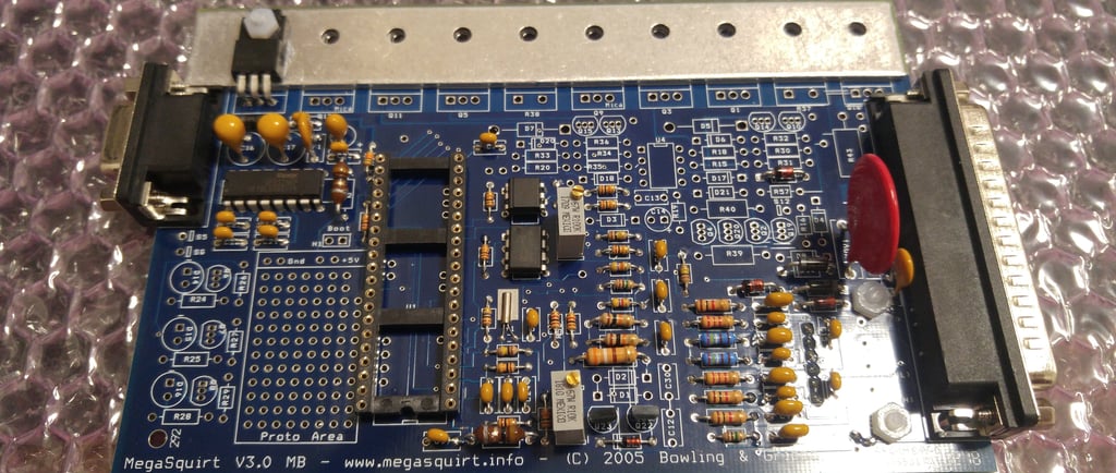 La MegaSquirt V3.0 es la placa base (mainboard) estándar para las centralitas programables de la fam