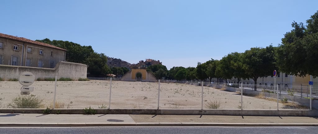 tribunal judiciaire place gabriel peri toulon cite judiciaire retards