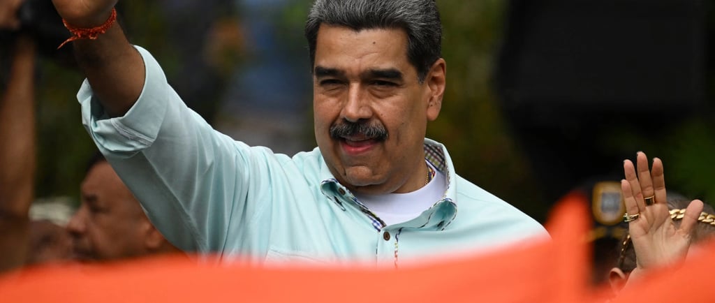 a man in a white shirt and a woman in a blue shirt