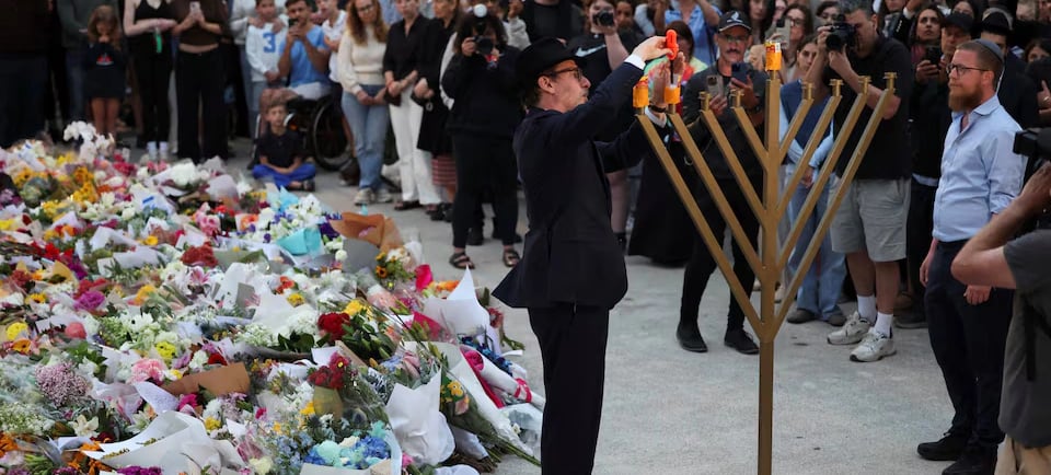 a man in a suit and tie dye dye dye dye dye dye dye dye dye