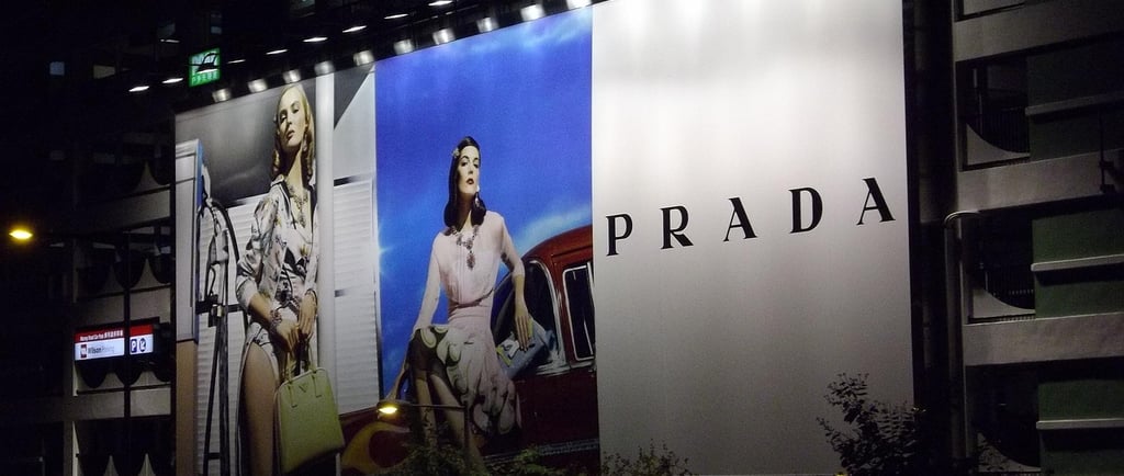 UV printing services: vibrant billboard print for outdoor advertising