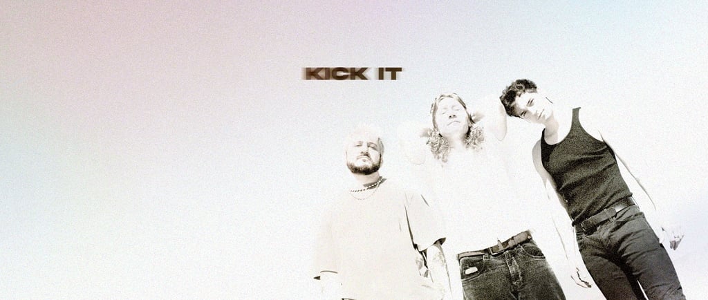 flor band alt-pop kick it