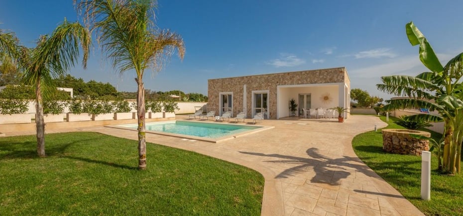 villa with pool in Italy curated by Francesco Margaretini